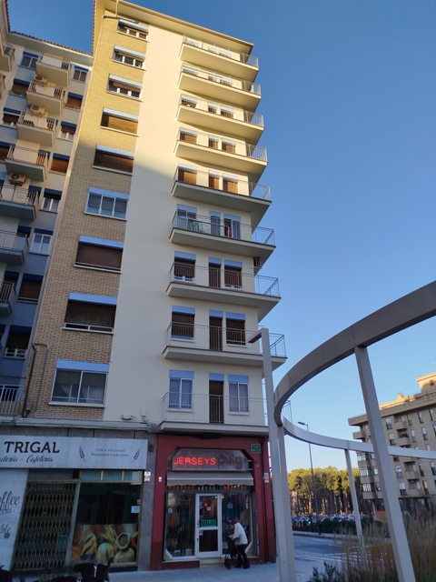 Imagen de piso en zona Ramon y Cajal(Huesca Capital), por un valor de 140.000 Euros.