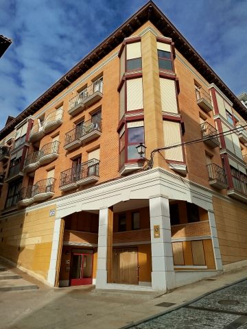 Imagen de piso en zona Huesca(Huesca Capital), por un valor de 270.000 Euros.